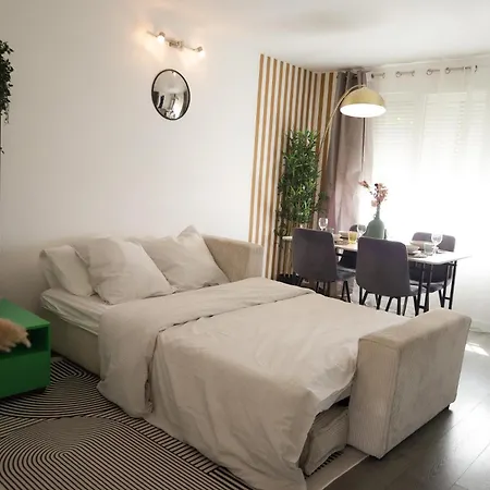 Charming 2 Bedrooms Free Parking- Near Paris St Lazare Apartment Argenteuil